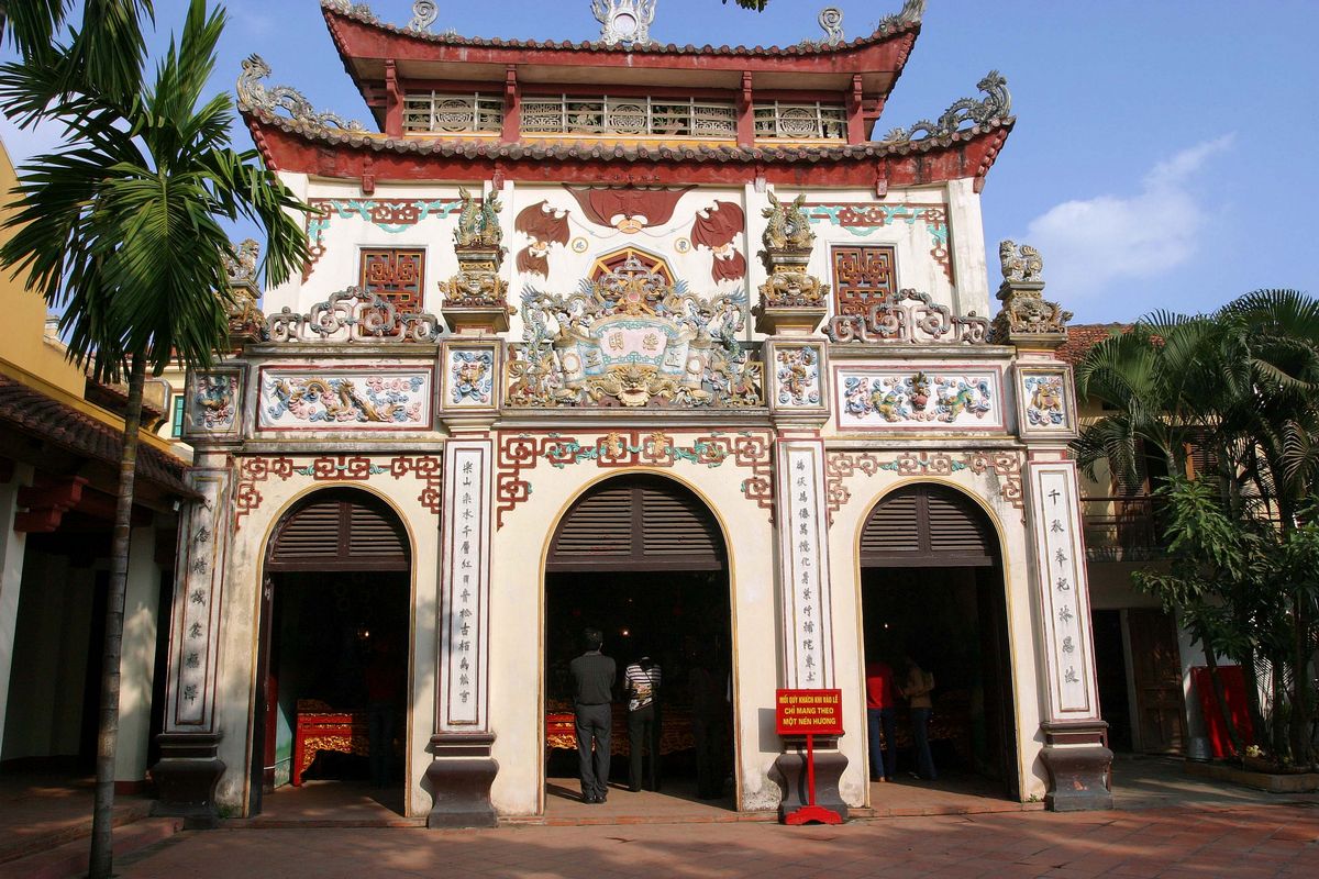 Khám phá top 5 ngôi chùa cầu duyên ở Hà Nội 8