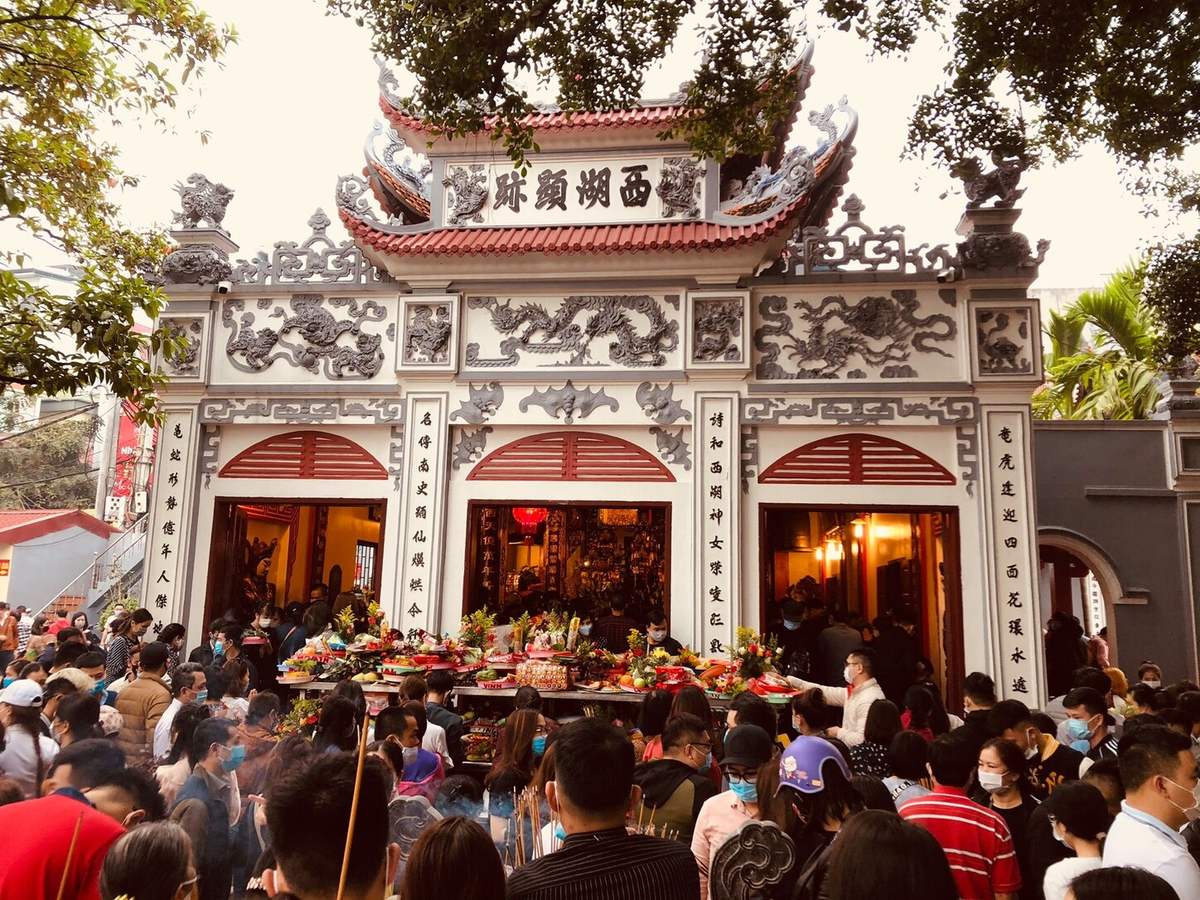 Khám phá top 5 ngôi chùa cầu duyên ở Hà Nội 9