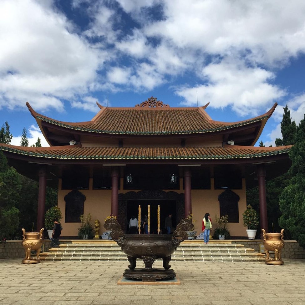 Thiền Viện Trúc Lâm - Khám phá vẻ đẹp cổ kính, tựa chốn bồng lai giữa thành phố ngàn thông 8