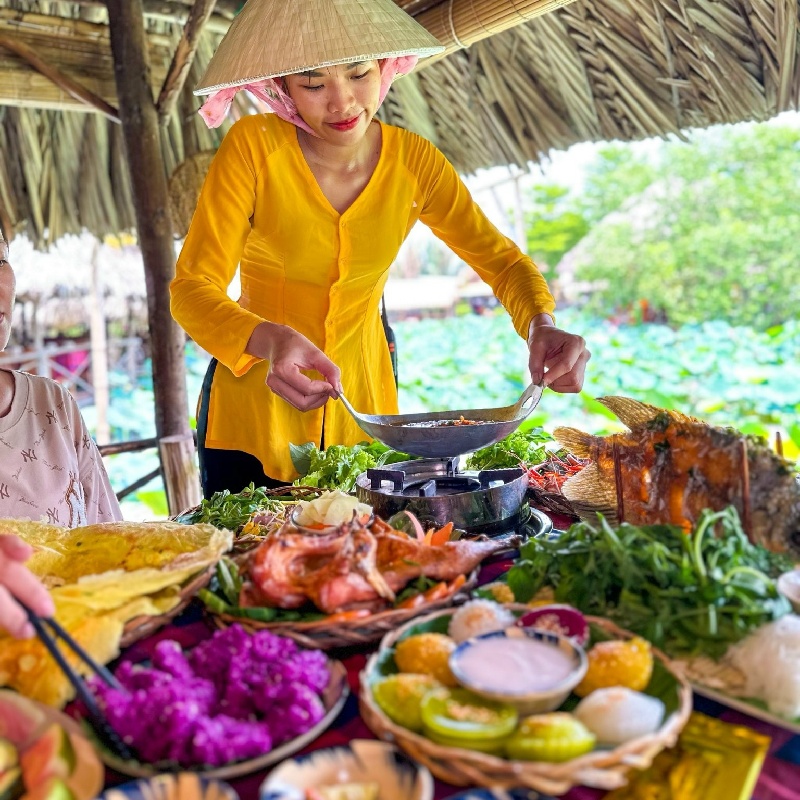 Trải nghiệm khu ẩm thực sinh thái Sen Nam Bộ giữ lòng Sài Gòn 9