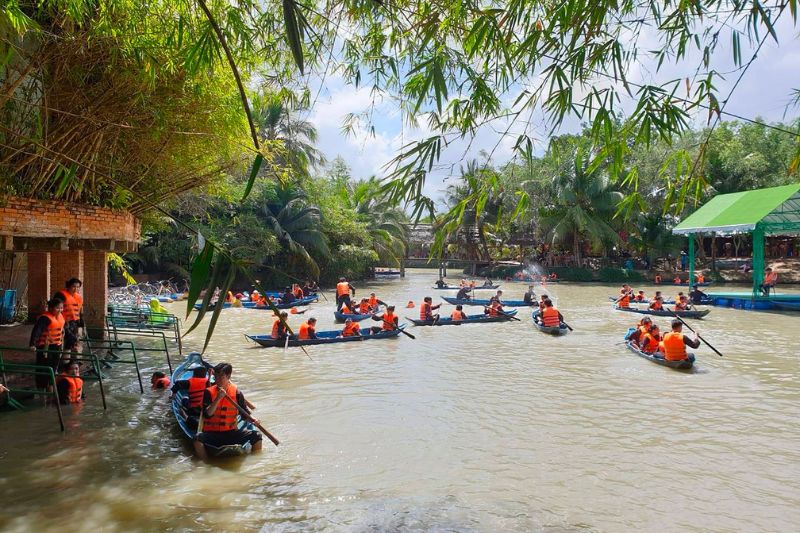 Vui chơi tại khu du lịch Lan Vương đậm chất miền Tây 5