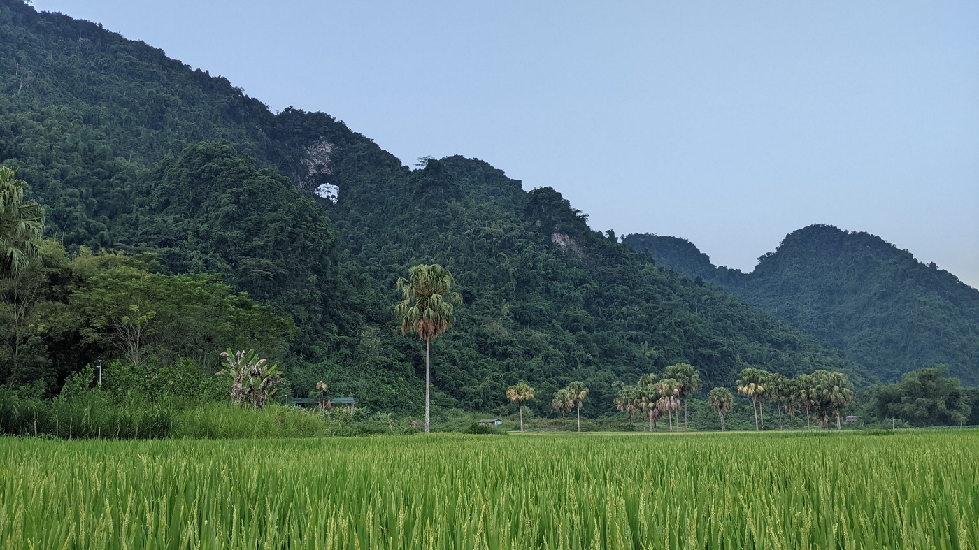 Kinh nghiệm cắm trại đêm trong Hang Thủng ở Hà Giang từ dân bản địa 2