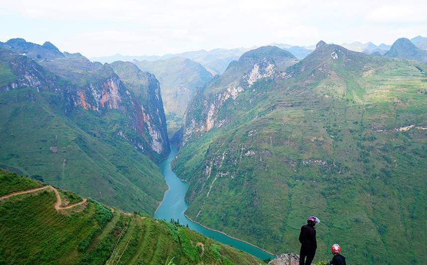 Kinh nghiệm đi thuyền vượt sông Nho Quế ngắm vẻ đẹp của thiên nhiên Hà Giang 6