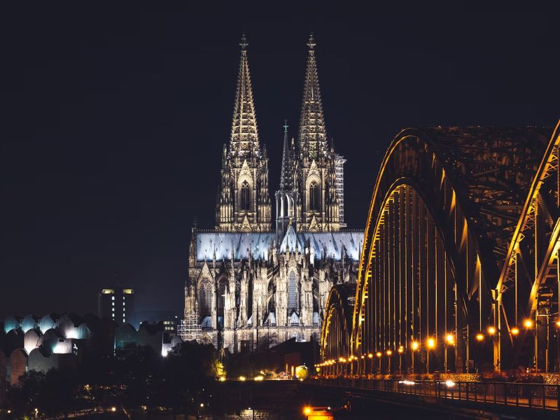 Khám phá Köln cổ kính bên dòng sông Rhine, Đức 6
