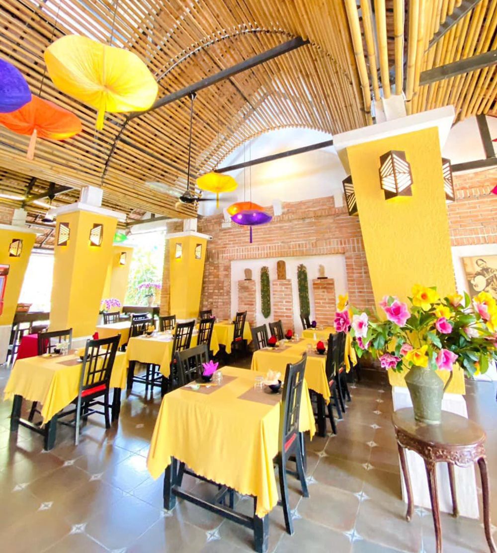 La Pines Restaurant - Nhà hàng Á Âu hàng đầu tại Huế 3