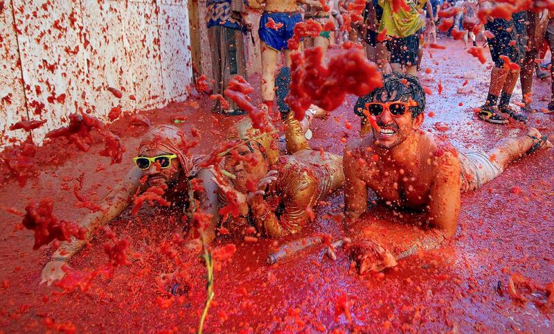 Lễ hội cà chua La Tomatina thú vị 'nhuộm đỏ' Tây Ban Nha 7