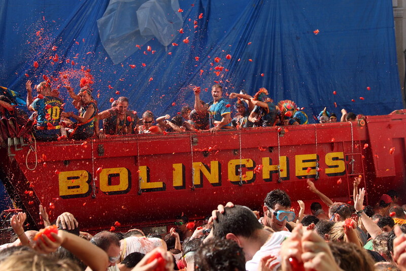 Lễ hội cà chua La Tomatina thú vị 'nhuộm đỏ' Tây Ban Nha 3