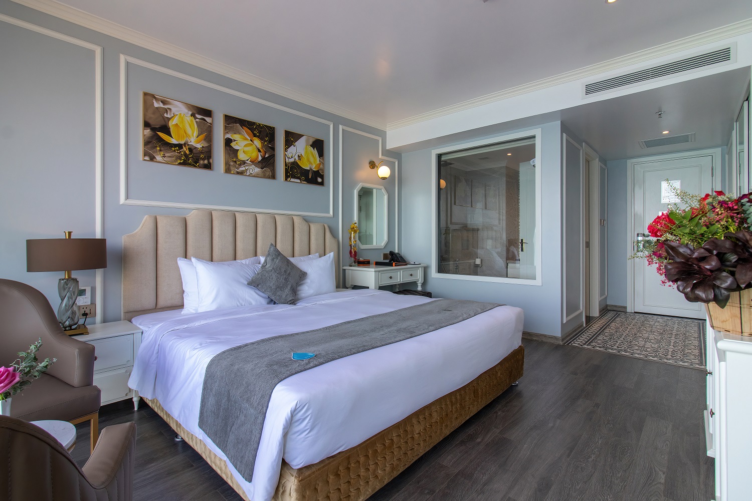 La Vague Hotel toát lên dáng vẻ thanh lịch giữa lòng thành phố biển Nha Trang 4