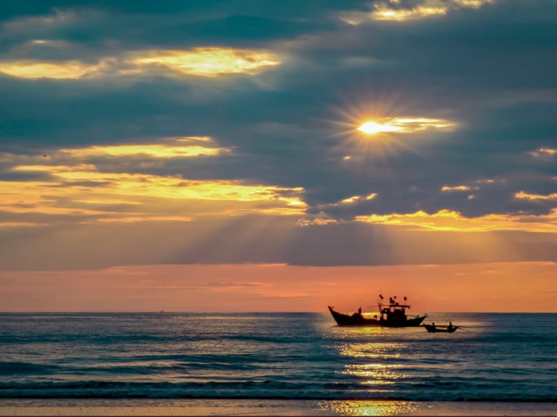 Làng chài Nhân Trạch và trải nghiệm đón thuyền cá lúc bình minh 8