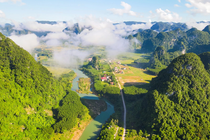 Khám phá thiên thiên và bản sắc văn hóa độc đáo tại Làng du lịch Tân Hoá 3