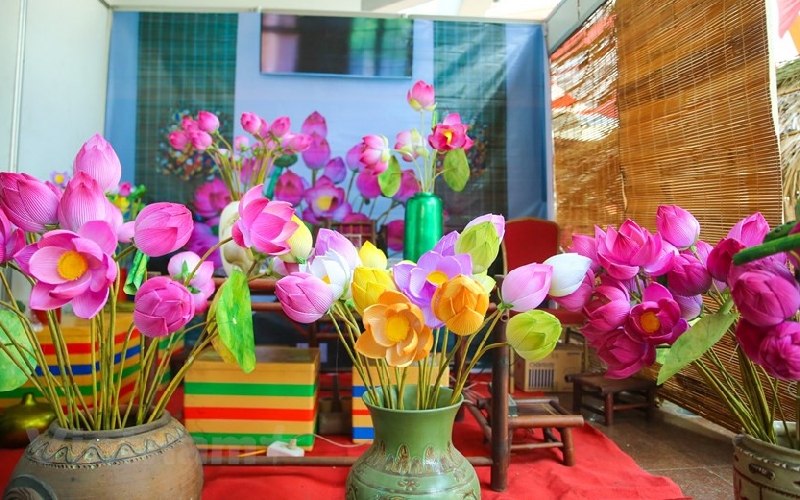 Hành trình trải nghiệm làng hoa giấy Thanh Tiên ở Huế 3