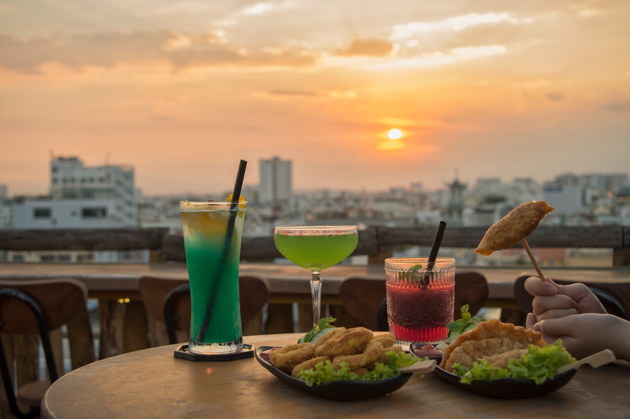 Đến Lang Thang Rooftop, thả mình vào hoàng hôn chất chill giữa lòng Sài Gòn 10