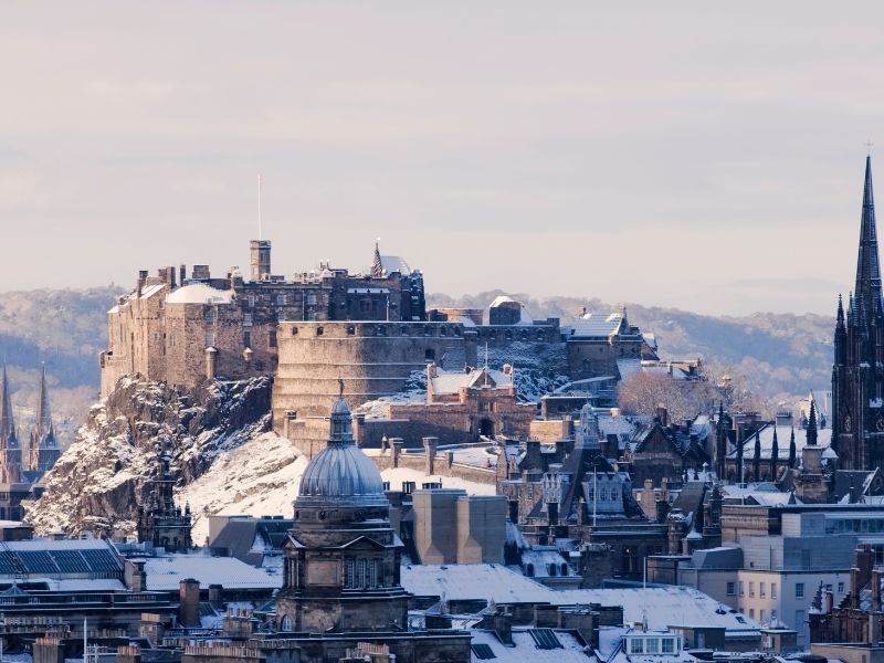 Tham quan lâu đài Edinburgh tráng lệ bậc nhất xứ Scotland 4