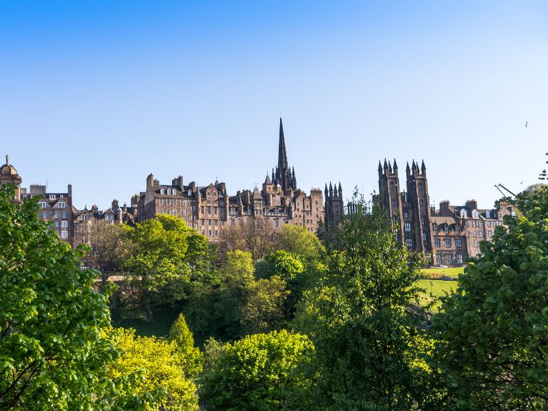 Tham quan lâu đài Edinburgh tráng lệ bậc nhất xứ Scotland 6