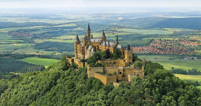 Lâu đài Hohenzollern, dấu ấn hoa lệ của lịch sử và huyền thoại 4