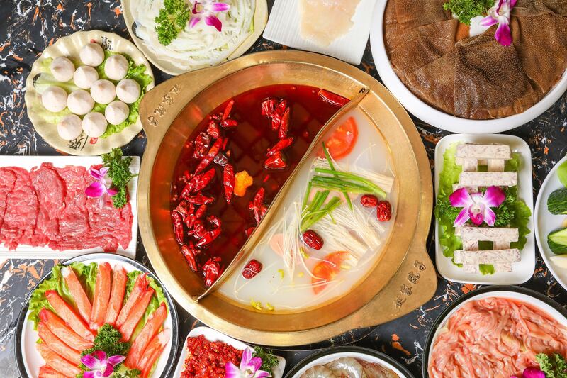 Lẩu uyên ương: Hương vị lãng mạn trong nồi lẩu hai ngăn 9