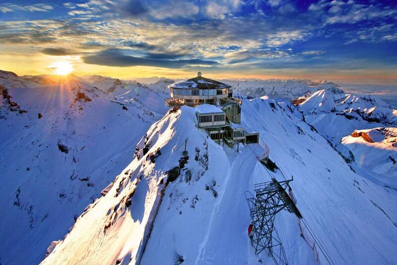 Lauterbrunnen thị trấn cổ tích ẩn sâu trong dãy núi Alps Thụy Sĩ 12