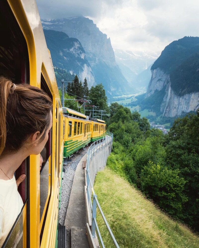 Lauterbrunnen thị trấn cổ tích ẩn sâu trong dãy núi Alps Thụy Sĩ 4