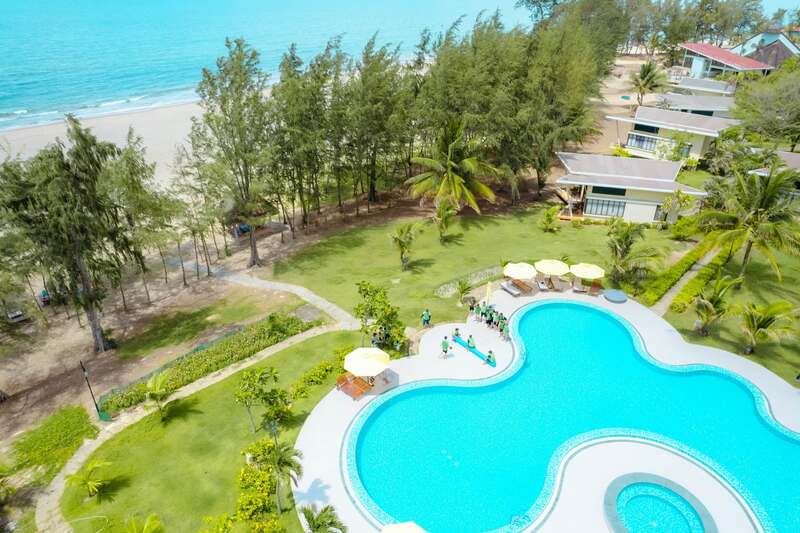 Lazi Beach Resort Mỏm Đá Chim, resort xinh đẹp giữa vùng biển Lagi 6