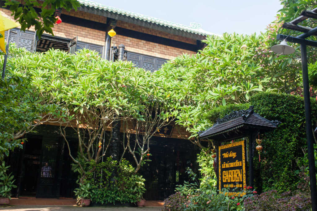Le Ba Truyen Restaurant Hoi An - Đặc sắc nhà hàng Việt với kiến trúc đặc trưng phố cổ 13