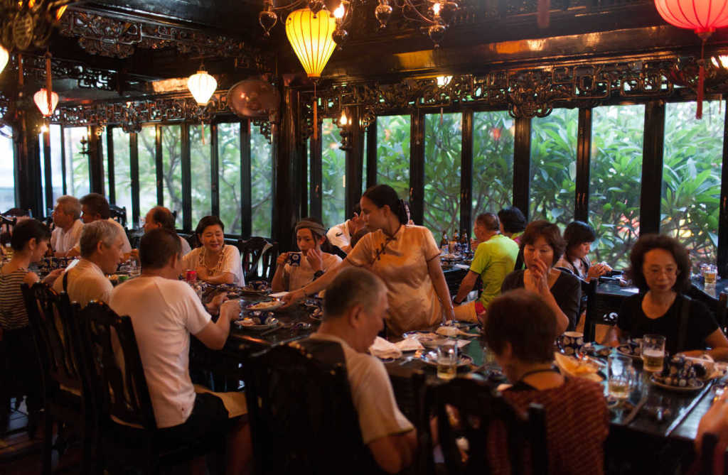 Le Ba Truyen Restaurant Hoi An - Đặc sắc nhà hàng Việt với kiến trúc đặc trưng phố cổ 14
