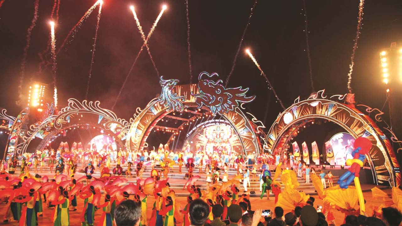Lễ hội Carnaval Hạ Long - Hòa chung những giai điệu vui tươi trong ngày hội 9