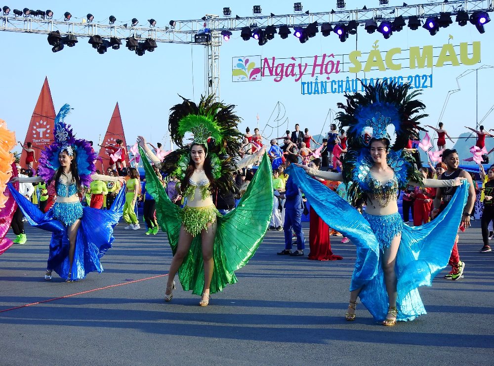 Lễ hội Carnaval Hạ Long - Hòa chung những giai điệu vui tươi trong ngày hội 10