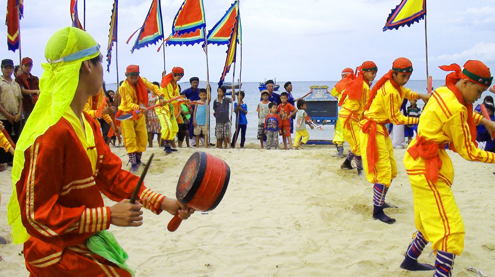 Lễ hội Cầu Ngư - Độc đáo nét đẹp trong văn hóa tâm linh của ngư dân vùng biển 4