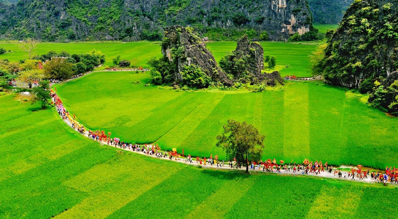 Tham gia lễ hội Chùa Địch Lộng - Lễ hội tâm linh Ninh Bình 5