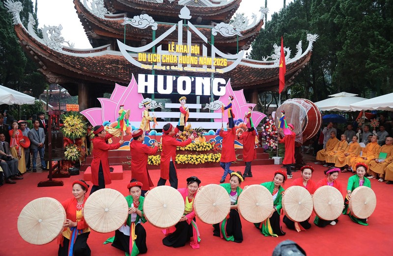 Khám phá lễ hội chùa Hương 2026 với nét đẹp văn hóa dân tộc Việt 7