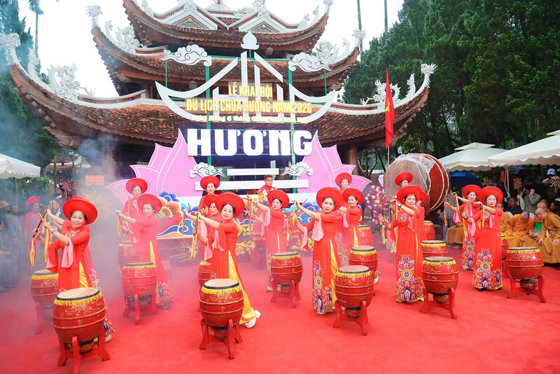 Khám phá lễ hội chùa Hương 2026 với nét đẹp văn hóa dân tộc Việt 6