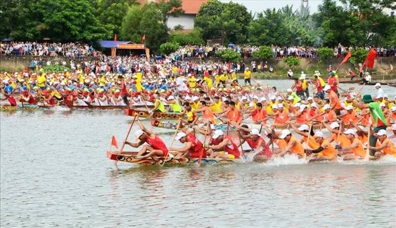 Khám phá lễ hội đua thuyền truyền thống trên đất võ Bình Định 7