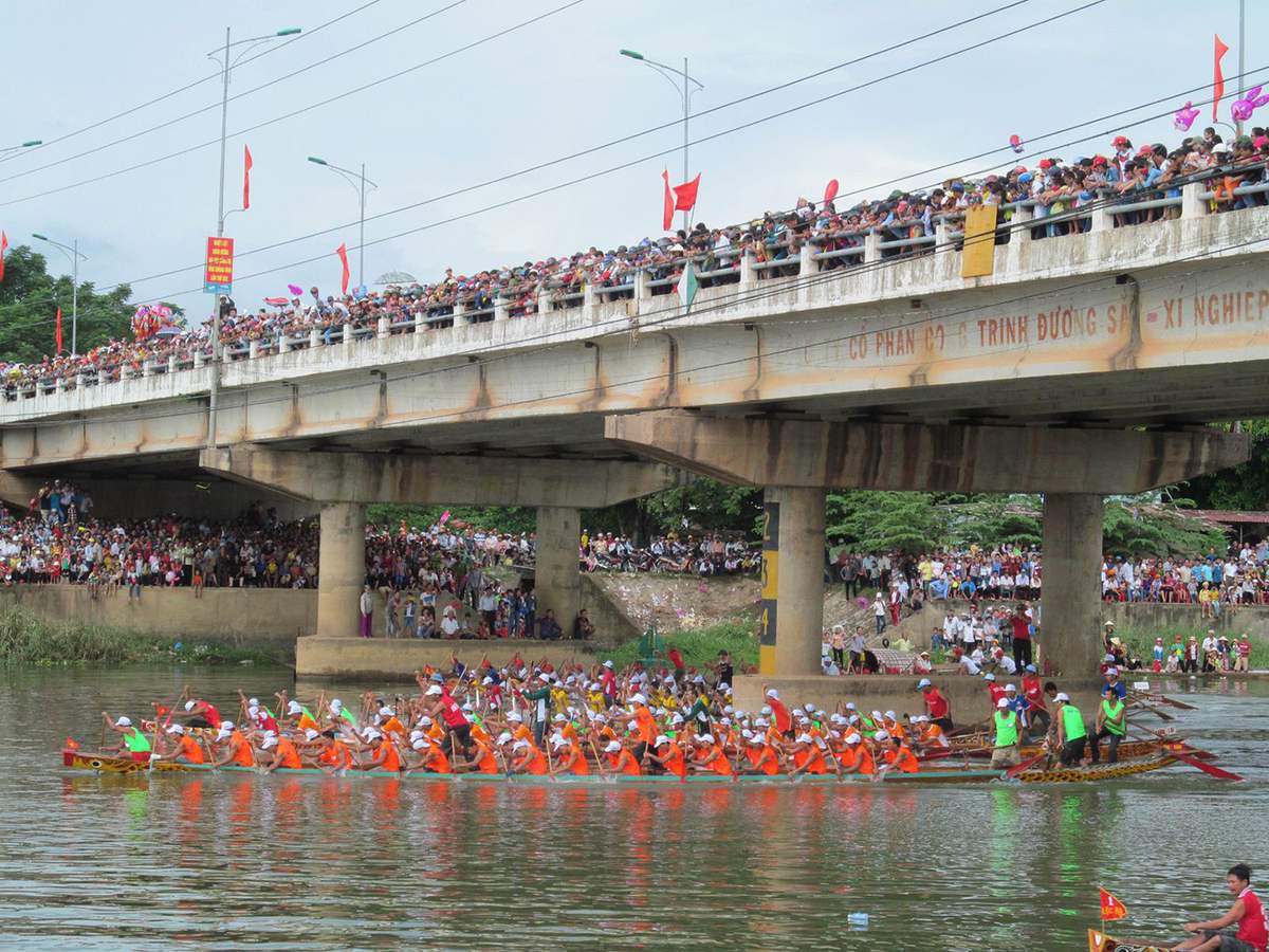 Lễ hội đua thuyền truyền thống Quảng Bình, nét văn hóa miền sông nước Lệ Thủy 8