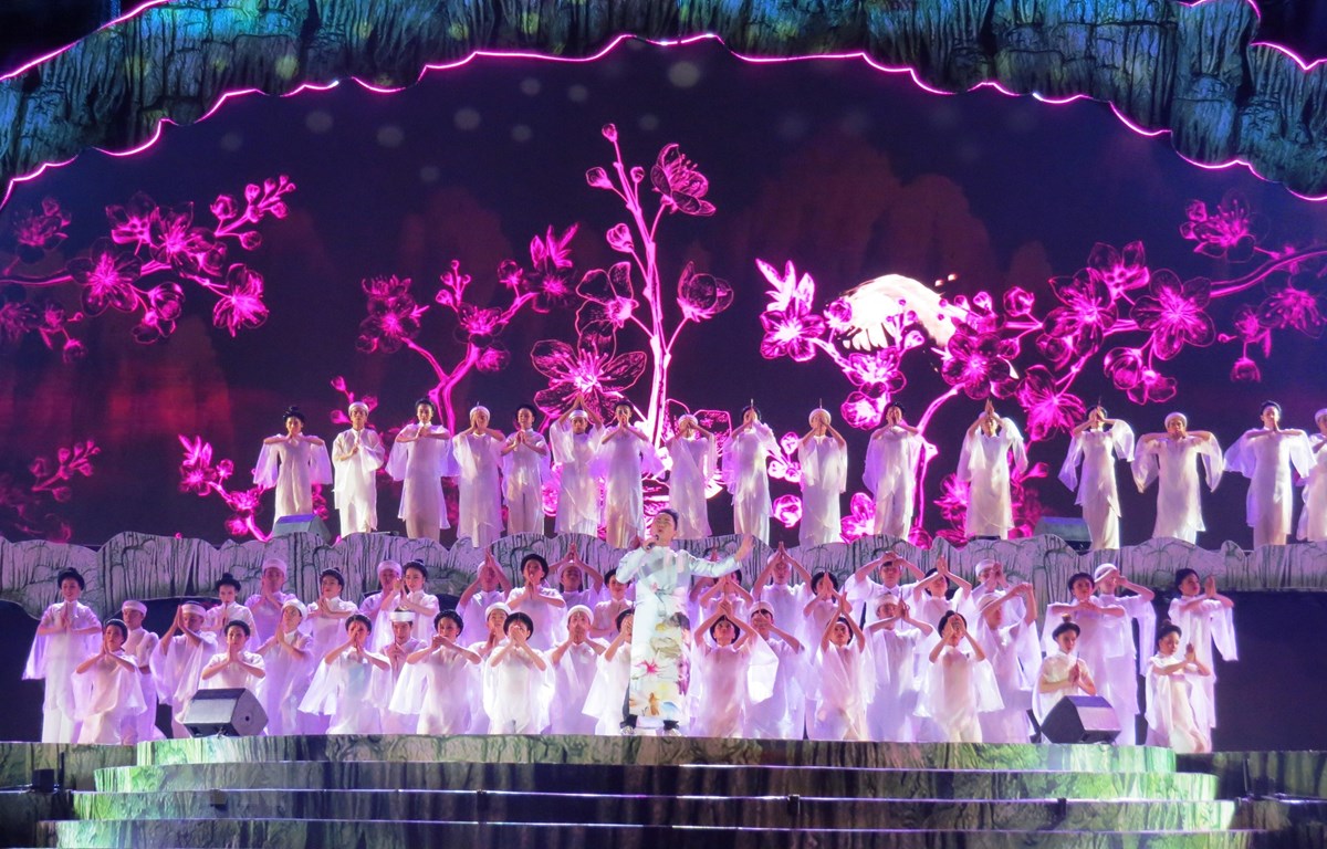 Lễ hội hang động Quảng Bình, đặc sắc chuỗi sự kiện văn hóa nghệ thuật 3