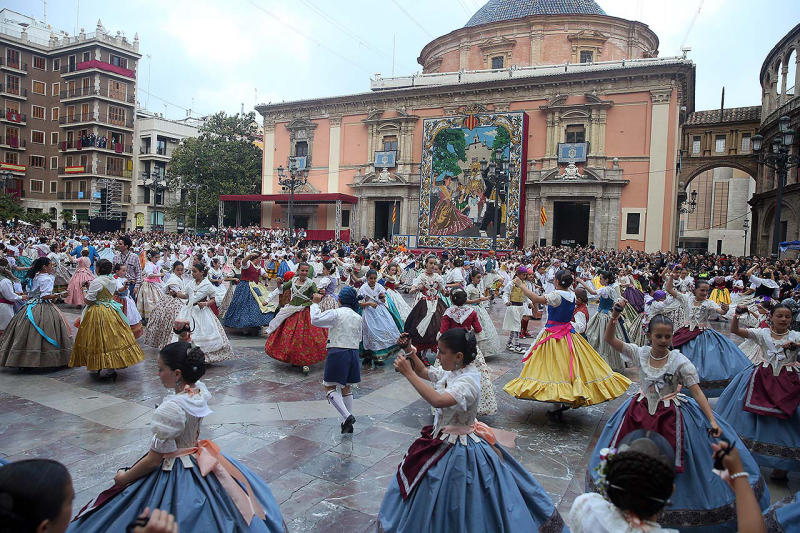 Lễ hội hình nộm Fallas độc đáo chỉ có tại Tây Ban Nha 9