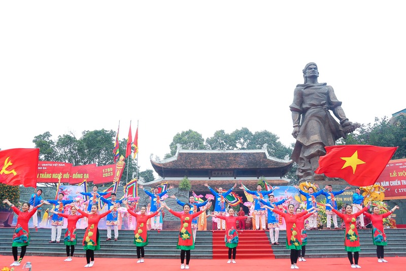 Lễ hội mùa xuân ba miền hội tụ tinh hoa dân tộc Việt 7