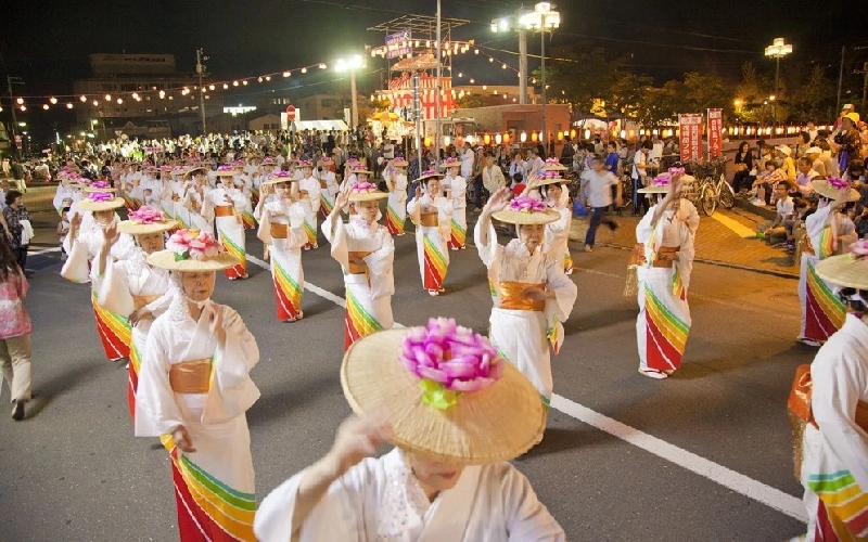 Khám phá lễ hội Obon báo hiểu tổ tiên tại Nhật Bản 7