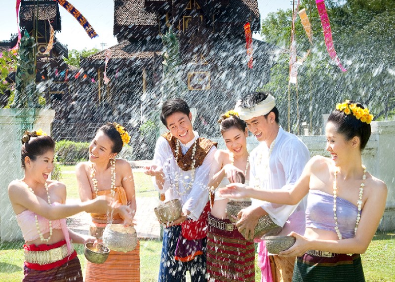 Lễ hội té nước Songkran 2024: Nét đẹp văn hóa Xứ Chùa vàng 2