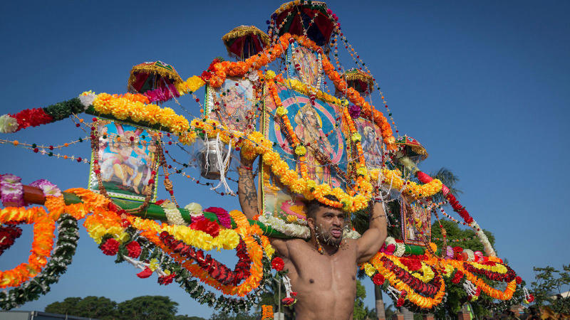 Khám phá lễ hội Thaipusam hoang dại, rùng rợn tại Malaysia 6