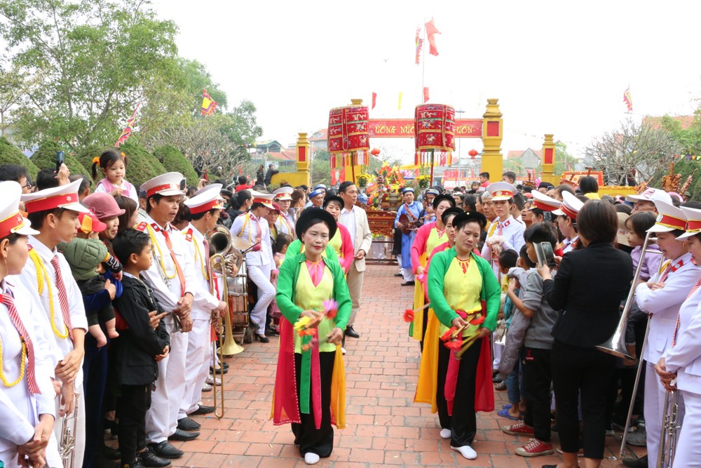 Lễ hội Tiên Công - Lễ hội rước người độc đáo ở Hà Nam, Quảng Ninh 5