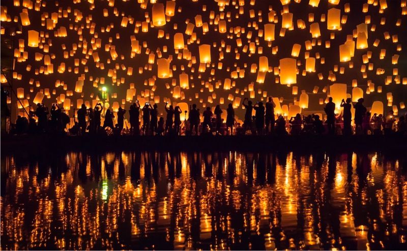 Lễ hội Yi Peng và những chiếc đèn lồng thắp sáng bầu trời Chiang Mai 3