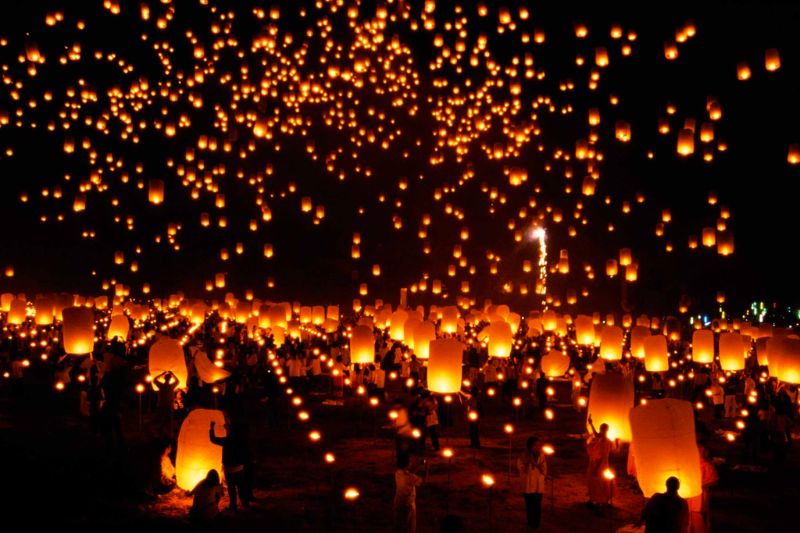 Lễ hội Yi Peng và những chiếc đèn lồng thắp sáng bầu trời Chiang Mai 5
