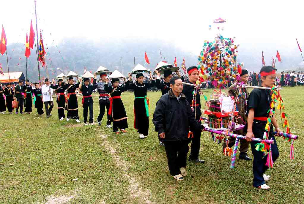 Lễ hội Nhặn Sồng Sapa - Lễ hội truyền thống lâu đời nhất của mảnh đất mù sương 4