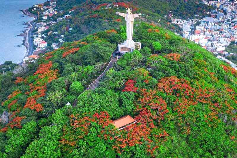 Top địa điểm leo núi gần Sài Gòn cho bạn xả stress cuối tuần 6
