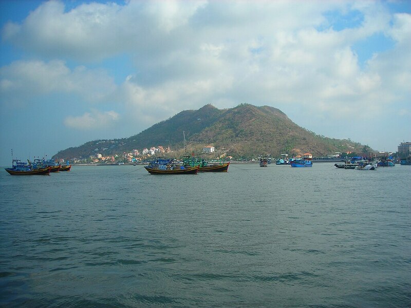 Top địa điểm leo núi gần Sài Gòn cho bạn xả stress cuối tuần 7