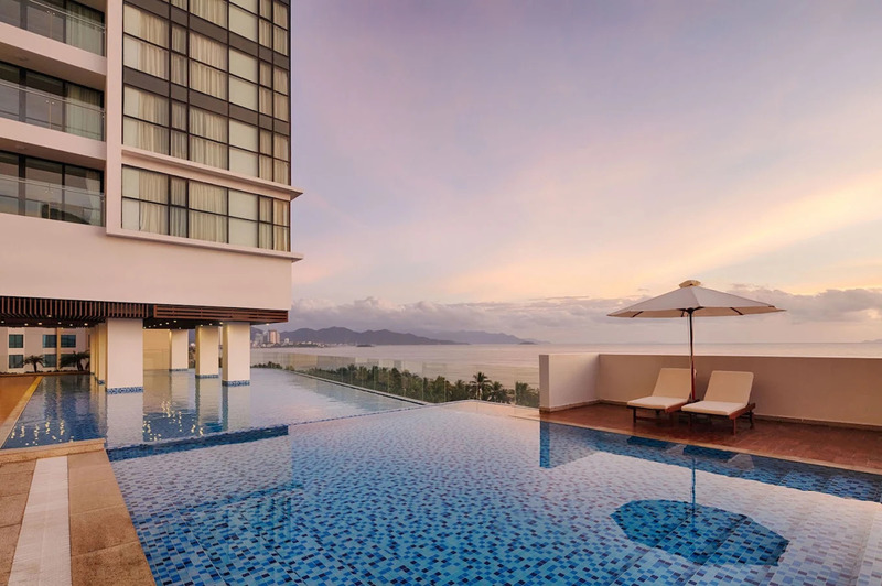 7 khách sạn trên đường Trần Phú Nha Trang view biển đẹp mê ly 7