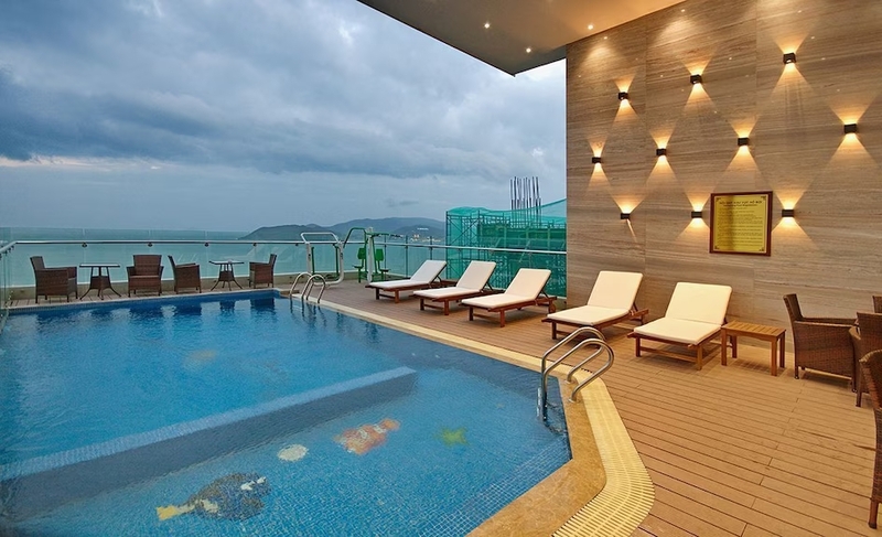 7 khách sạn trên đường Trần Phú Nha Trang view biển đẹp mê ly 8