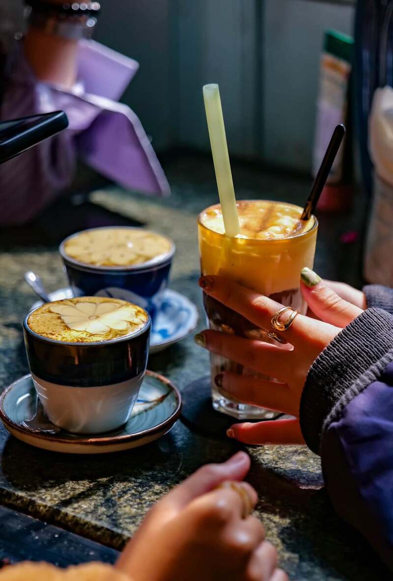 Ghé Loading T Café nhâm nhi cà phê trứng tại biệt thự Pháp cổ Hà Nội 6