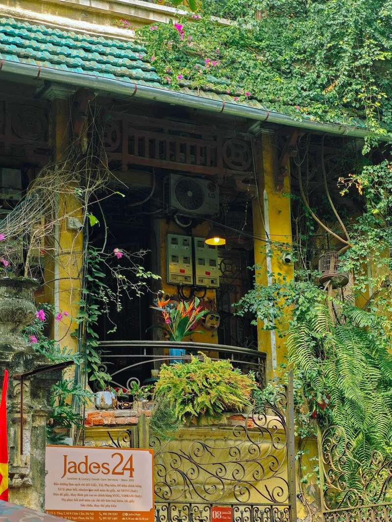 Ghé Loading T Café nhâm nhi cà phê trứng tại biệt thự Pháp cổ Hà Nội 7
