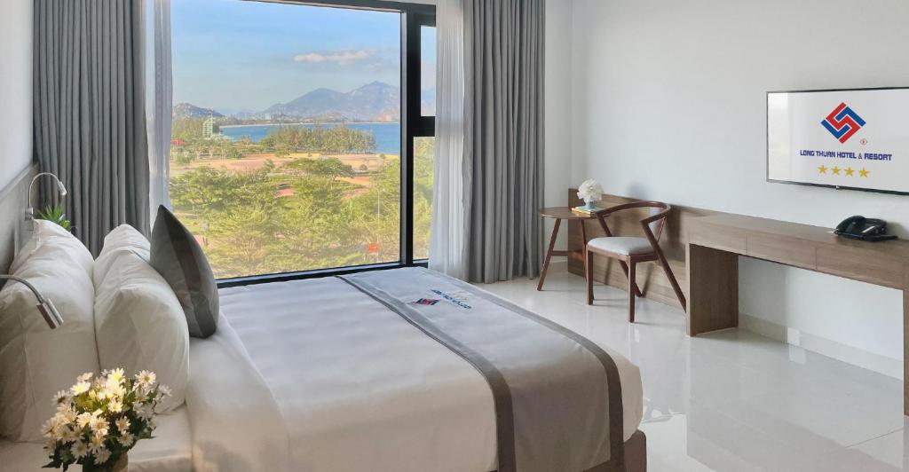 Long Thuan Hotel Resort, khu nghỉ dưỡng cao cấp nằm cạnh biển Bình Sơn 15